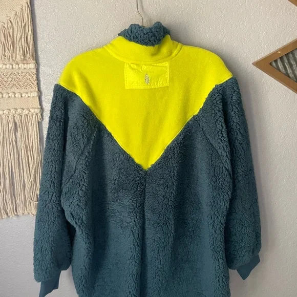 FP Movement Fall to Rise Pullover Jacket - Picture 7 of 7